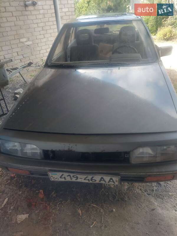 Седан Mitsubishi Galant 1985 в Криничках