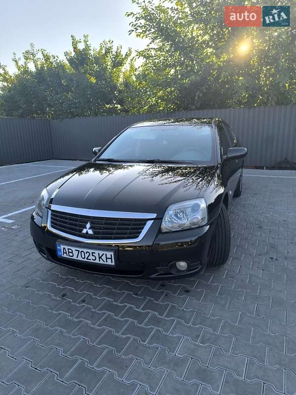 Седан Mitsubishi Galant 2008 в Виннице