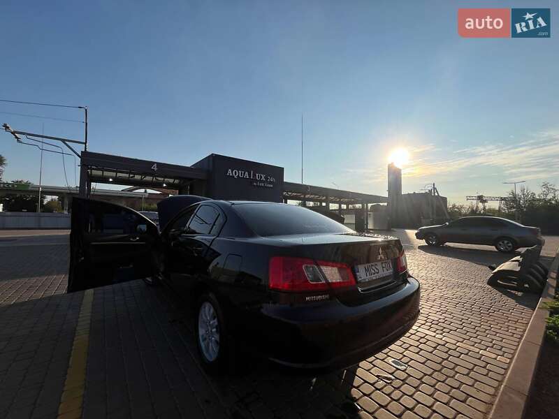 Седан Mitsubishi Galant 2008 в Кривом Роге