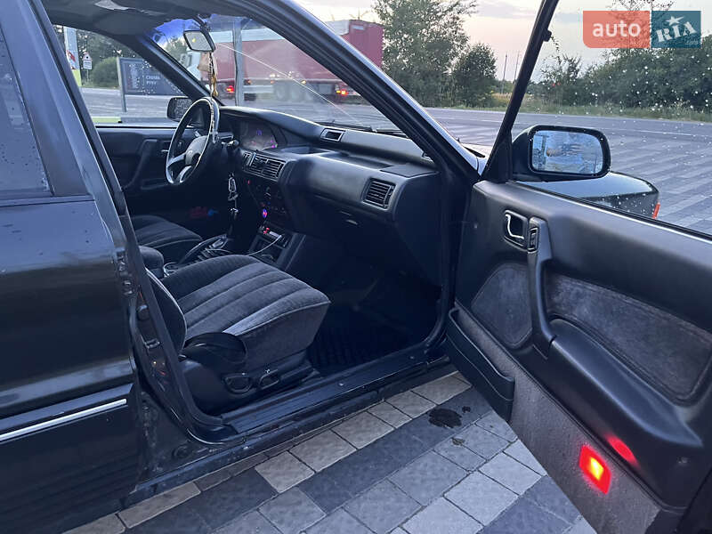 Седан Mitsubishi Galant 1991 в Львове