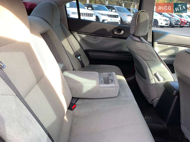 Седан Mitsubishi Galant 2012 в Виннице