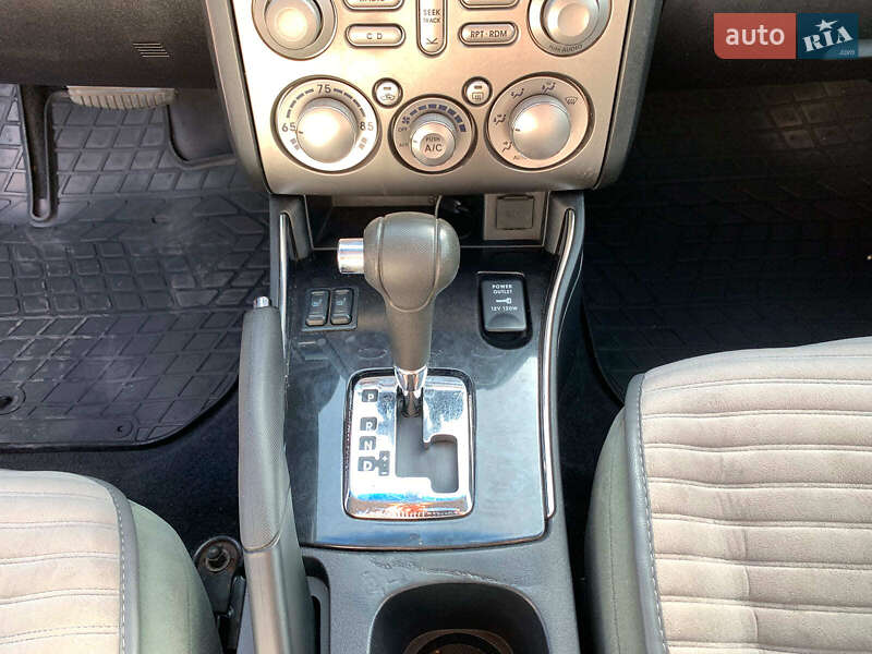 Седан Mitsubishi Galant 2012 в Виннице