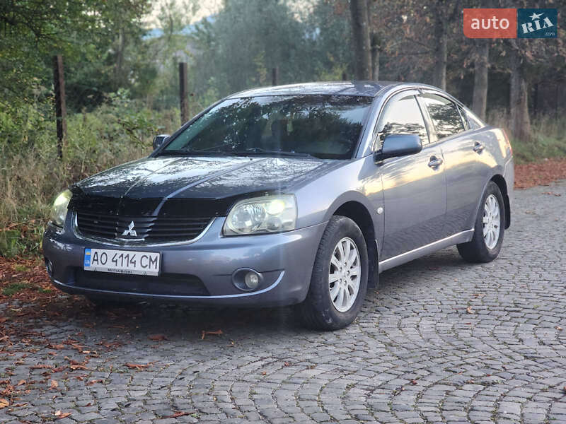 Седан Mitsubishi Galant 2008 в Тячеве