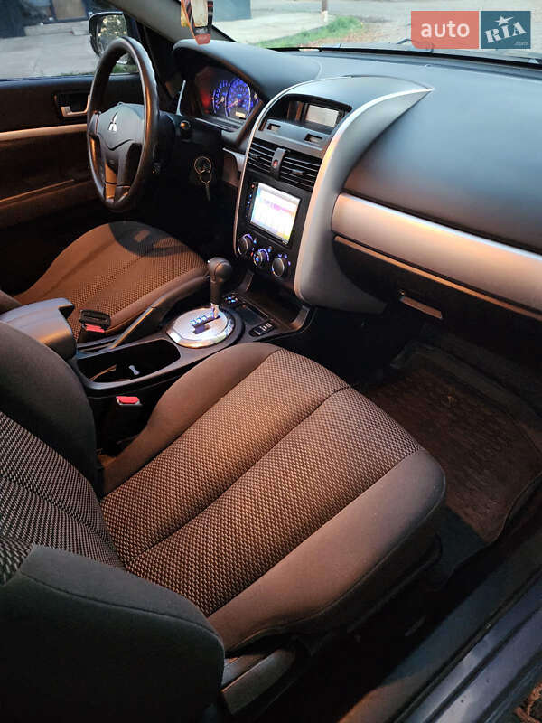 Седан Mitsubishi Galant 2008 в Тячеве