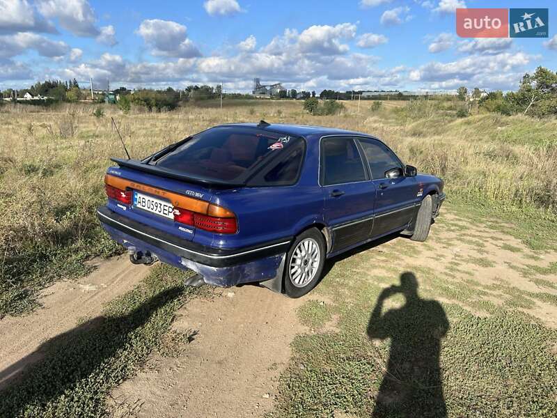 Лифтбек Mitsubishi Galant 1989 в Гайсине