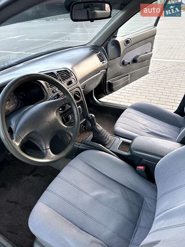 Лифтбек Mitsubishi Galant 1994 в Сумах