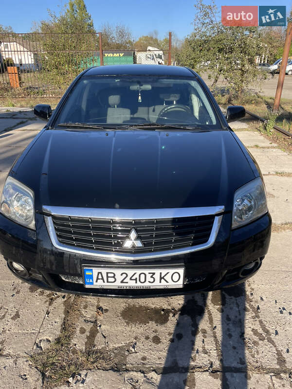 Седан Mitsubishi Galant 2008 в Хмельнике