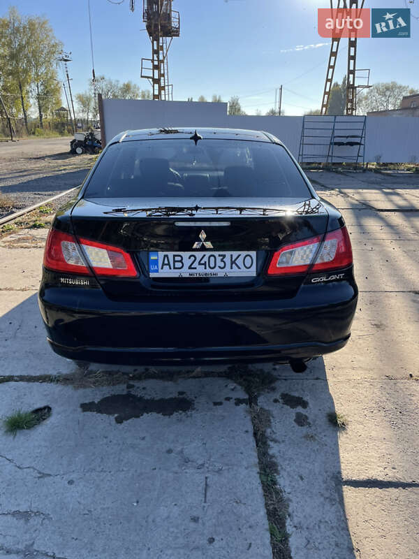 Седан Mitsubishi Galant 2008 в Хмельнике