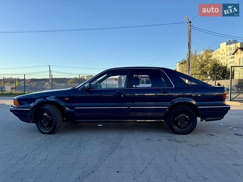 Лифтбек Mitsubishi Galant 1989 в Киеве