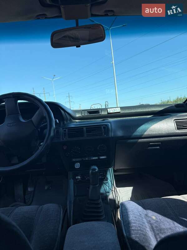Седан Mitsubishi Galant 1990 в Одессе