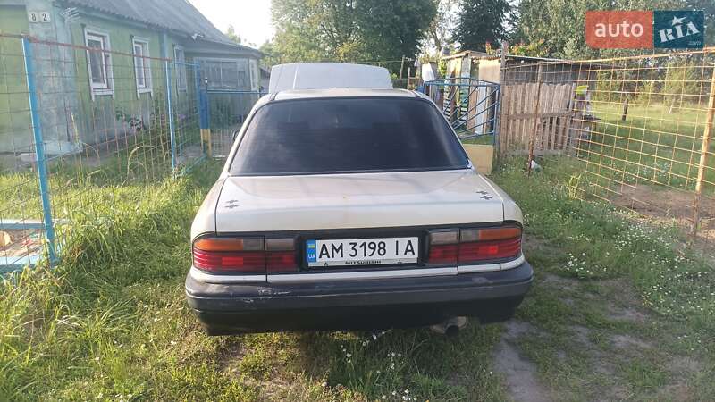 Седан Mitsubishi Galant 1988 в Коростені фото 5 Седан Mitsubishi Galant 1988 в Коростені