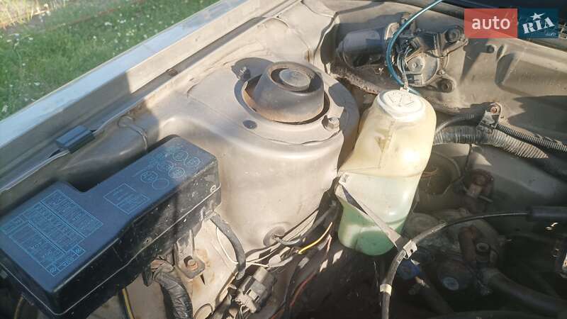 Седан Mitsubishi Galant 1988 в Коростені фото 9 Седан Mitsubishi Galant 1988 в Коростені