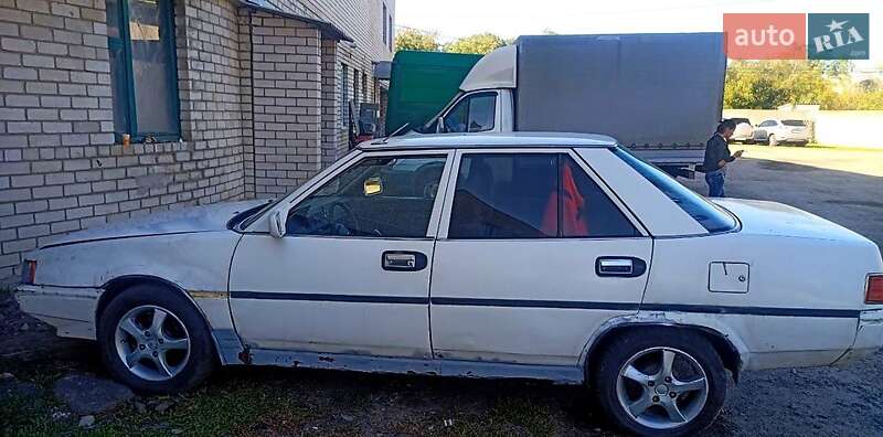 Седан Mitsubishi Galant 1986 в Харькове