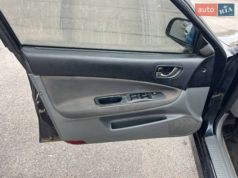 Седан Mitsubishi Galant 2000 в Белой Церкви