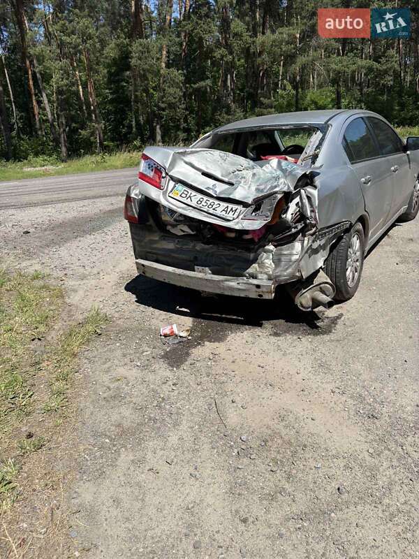 Седан Mitsubishi Galant 2008 в 