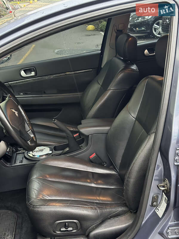 Седан Mitsubishi Galant 2006 в Киеве