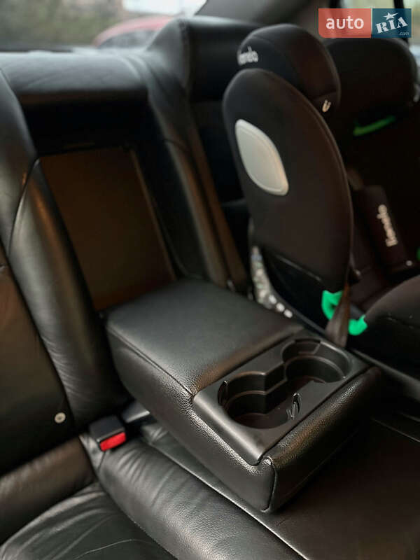 Седан Mitsubishi Galant 2006 в Киеве