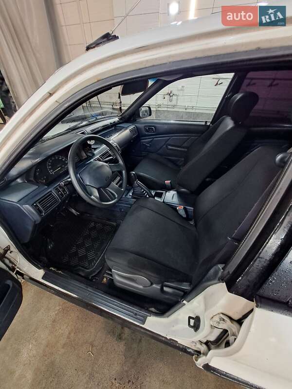 Седан Mitsubishi Galant 1989 в Новояворовске фото 12 Седан Mitsubishi Galant 1989 в Новояворовске