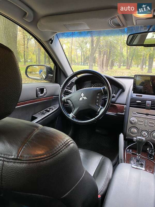 Седан Mitsubishi Galant 2008 в Киеве