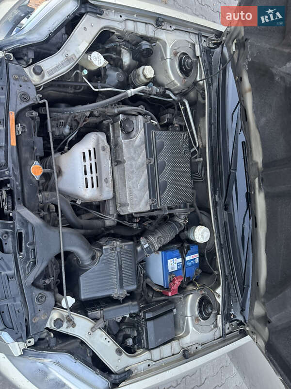 Седан Mitsubishi Galant 2009 в Киеве