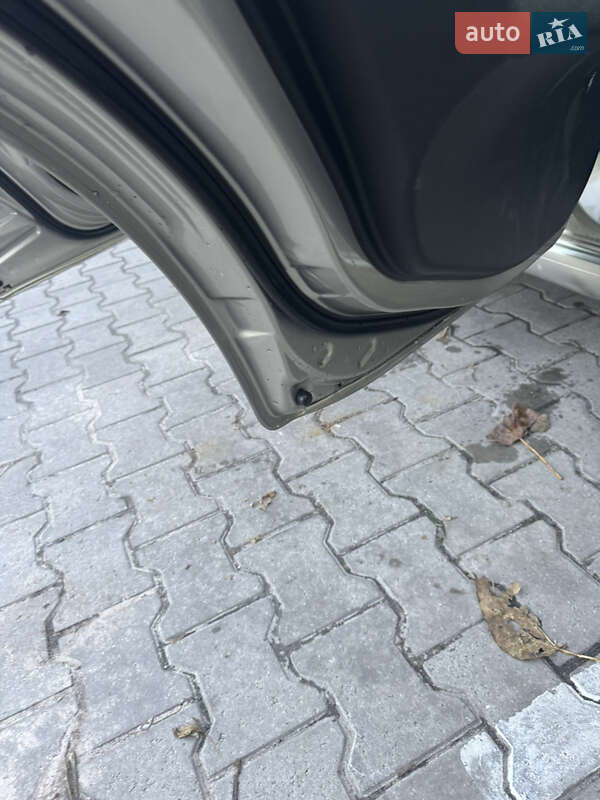 Седан Mitsubishi Galant 2009 в Киеве