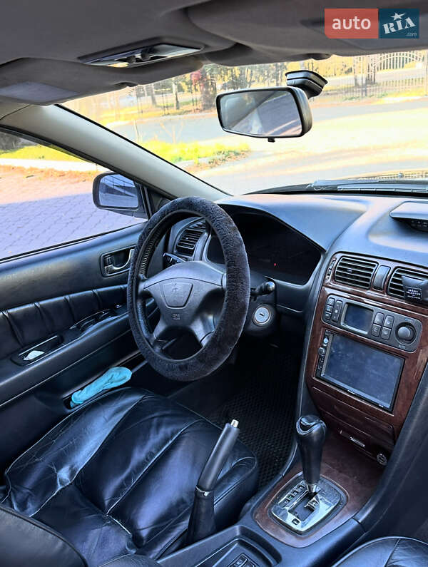 Седан Mitsubishi Galant 2001 в Черноморске