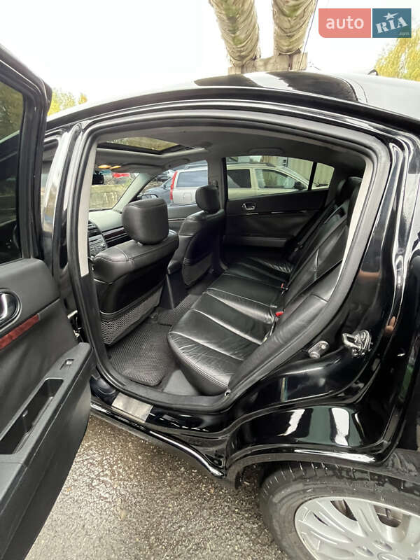 Седан Mitsubishi Galant 2009 в Киеве