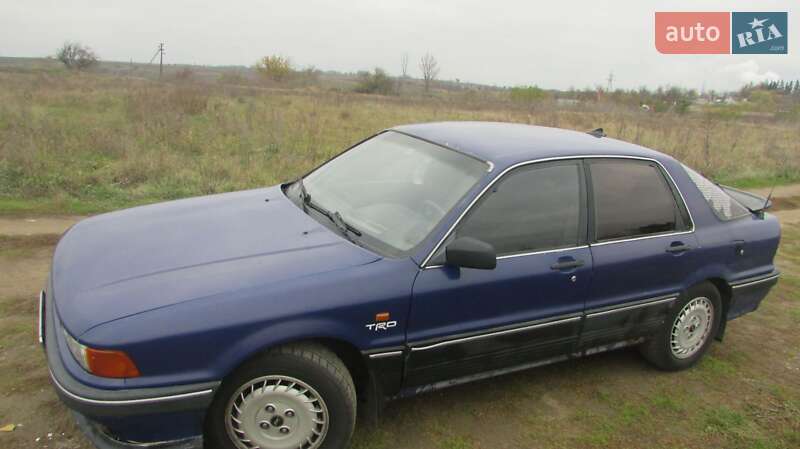 Ліфтбек Mitsubishi Galant 1989 в Гайсину