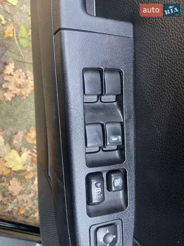 Седан Mitsubishi Galant 2009 в Ладижині