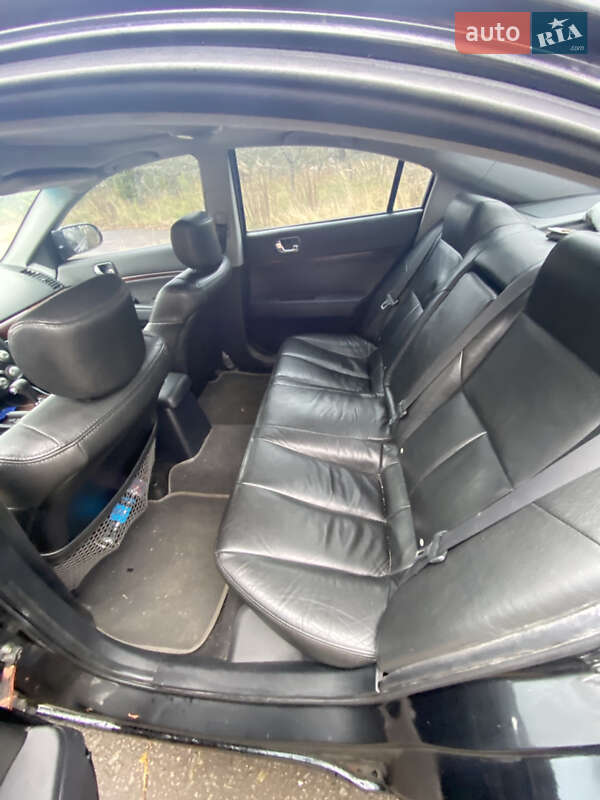 Седан Mitsubishi Galant 2008 в Брусилове