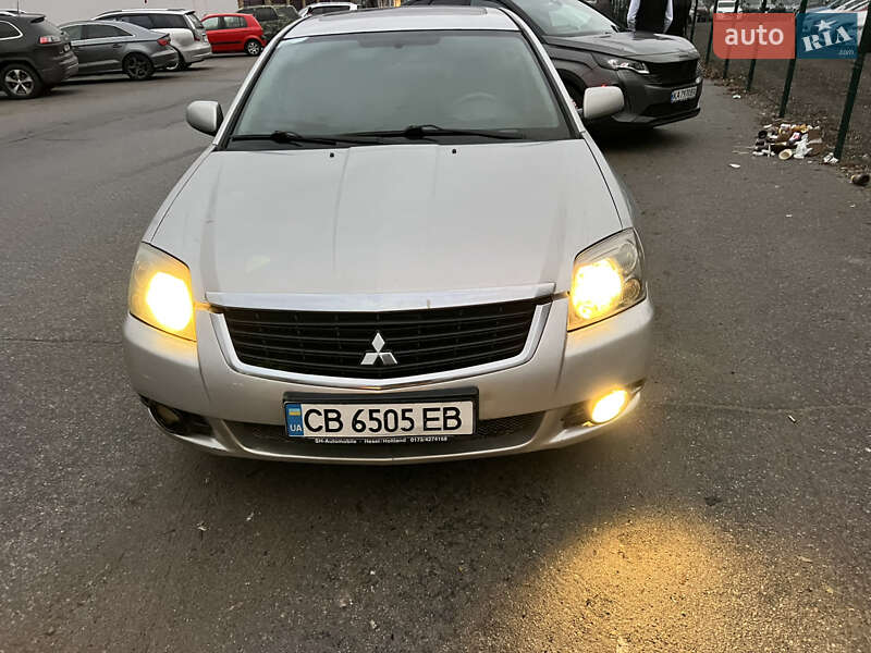 Седан Mitsubishi Galant 2008 в Києві