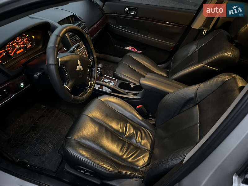 Седан Mitsubishi Galant 2008 в Києві
