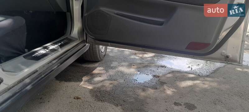 Седан Mitsubishi Galant 2000 в Николаеве