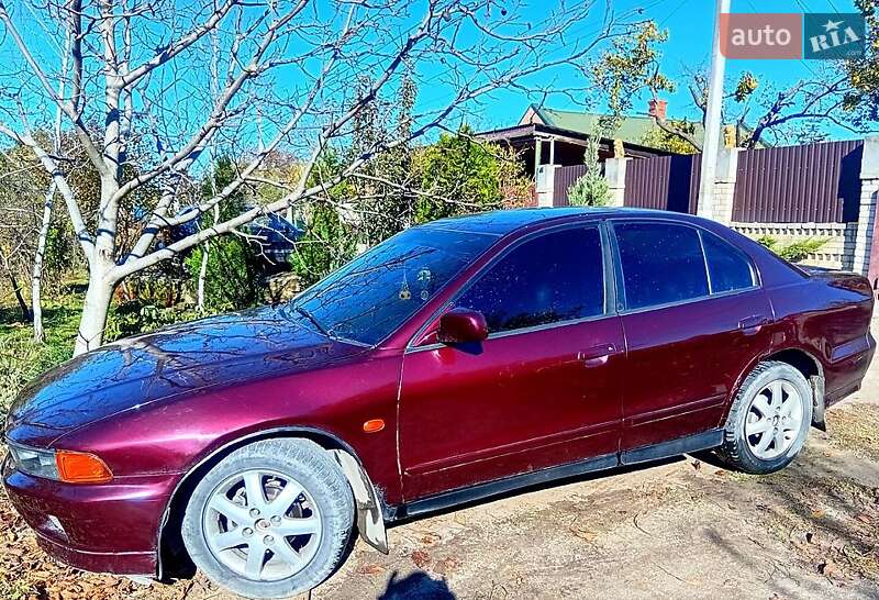 Седан Mitsubishi Galant 1997 в Одессе