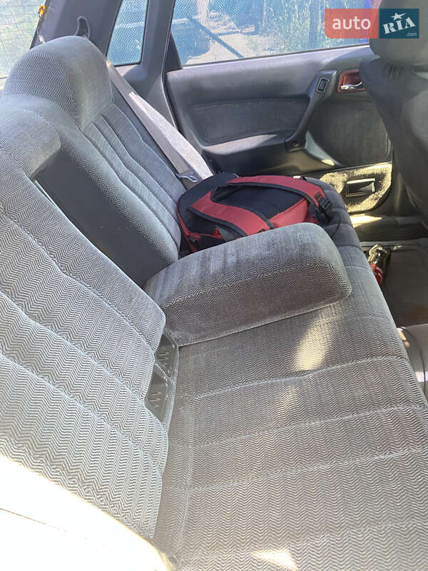 Седан Mitsubishi Galant 1989 в Кривому Розі