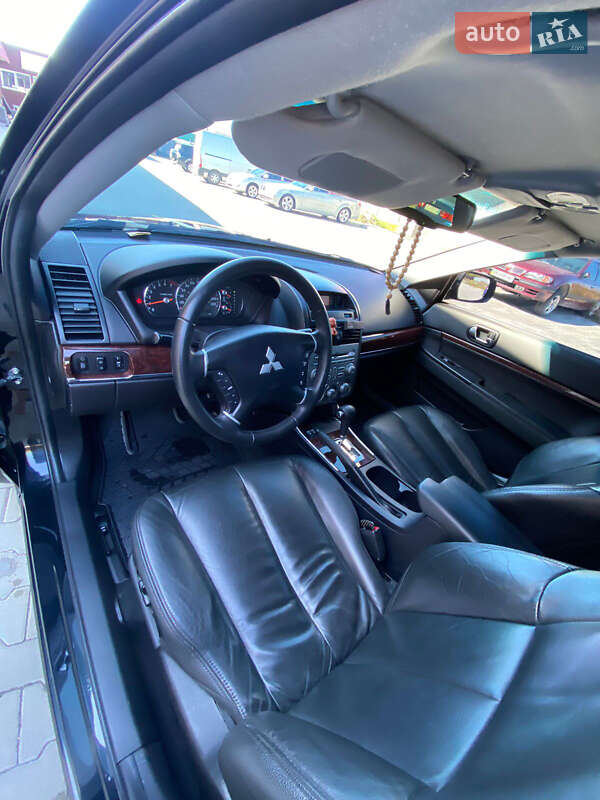 Седан Mitsubishi Galant 2008 в Кременці