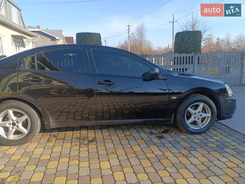 Седан Mitsubishi Galant 2008 в Снятині