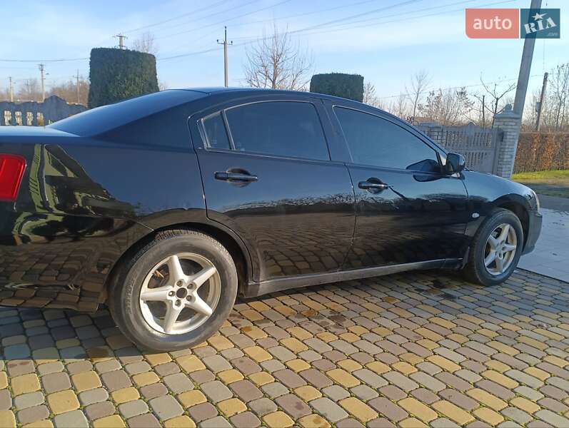 Седан Mitsubishi Galant 2008 в Снятині