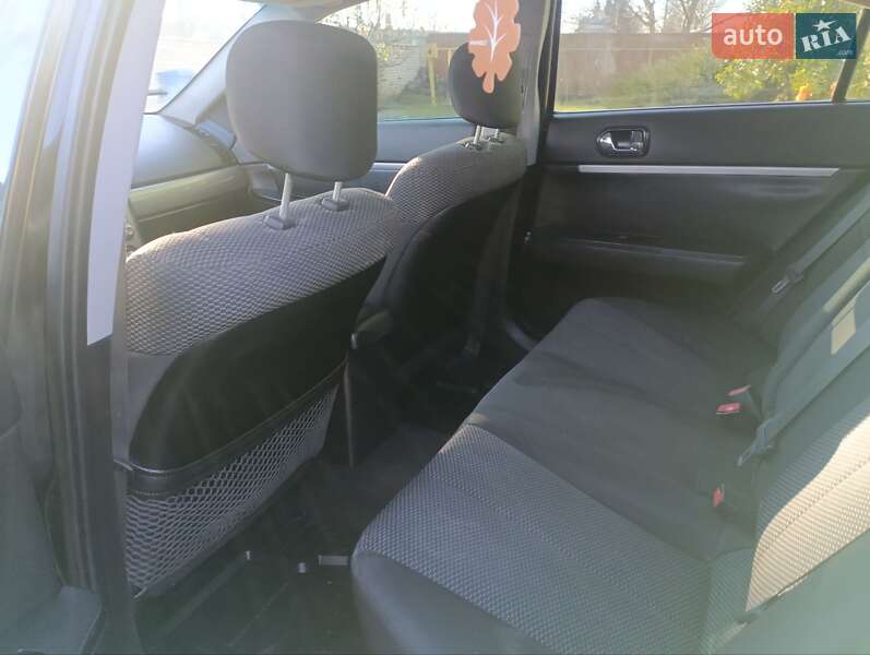 Седан Mitsubishi Galant 2008 в Снятині