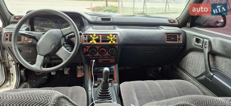 Седан Mitsubishi Galant 1988 в Тернополе