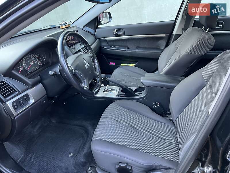 Седан Mitsubishi Galant 2008 в Хмельницком