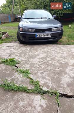 Седан Mitsubishi Galant 1993 в Чернівцях