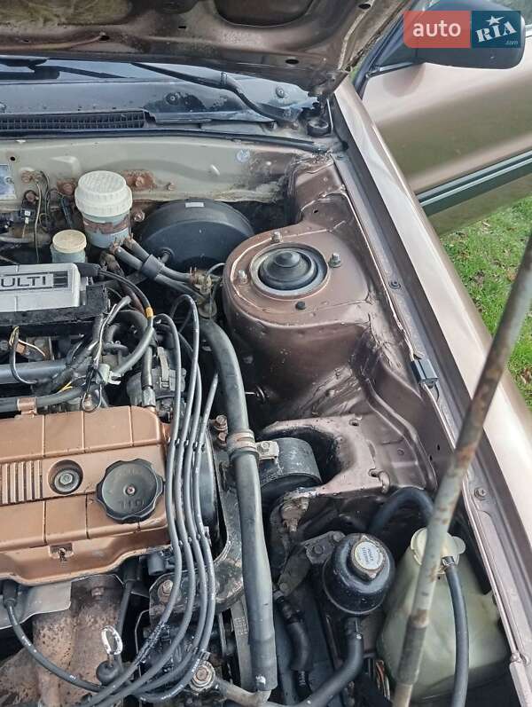 Седан Mitsubishi Galant 1989 в Белгороде-Днестровском фото 6 Седан Mitsubishi Galant 1989 в Белгороде-Днестровском