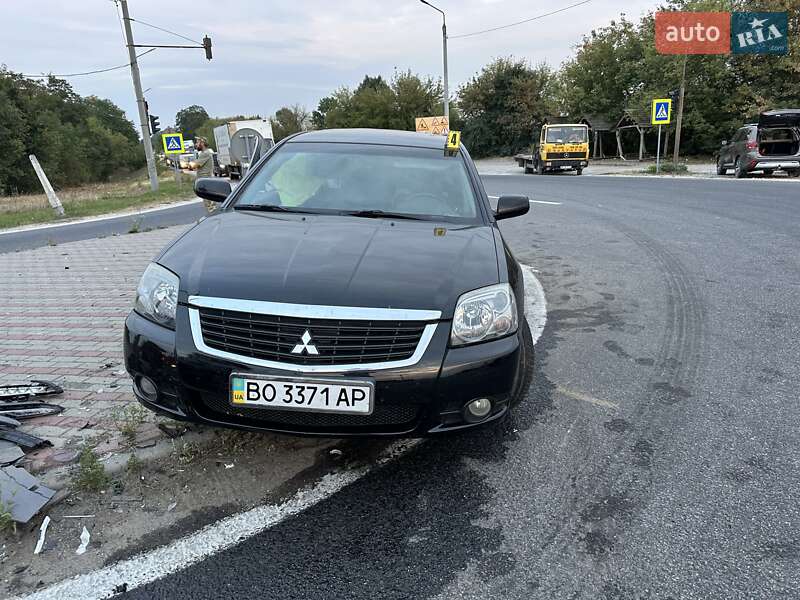 Mitsubishi Galant 2009