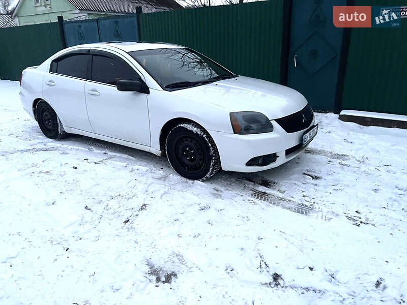 Седан Mitsubishi Galant 2012 в Недригайліву