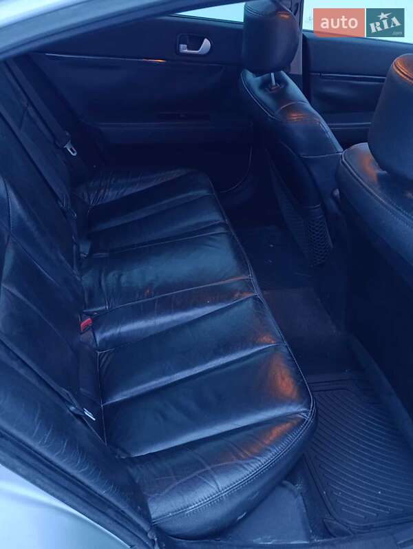 Седан Mitsubishi Galant 2007 в Вышгороде