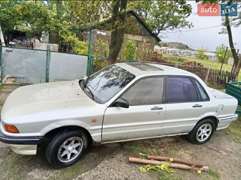 Mitsubishi Galant 1989