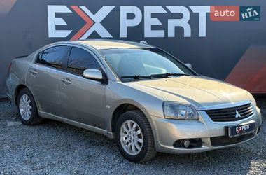 Седан Mitsubishi Galant 2009 в Львове