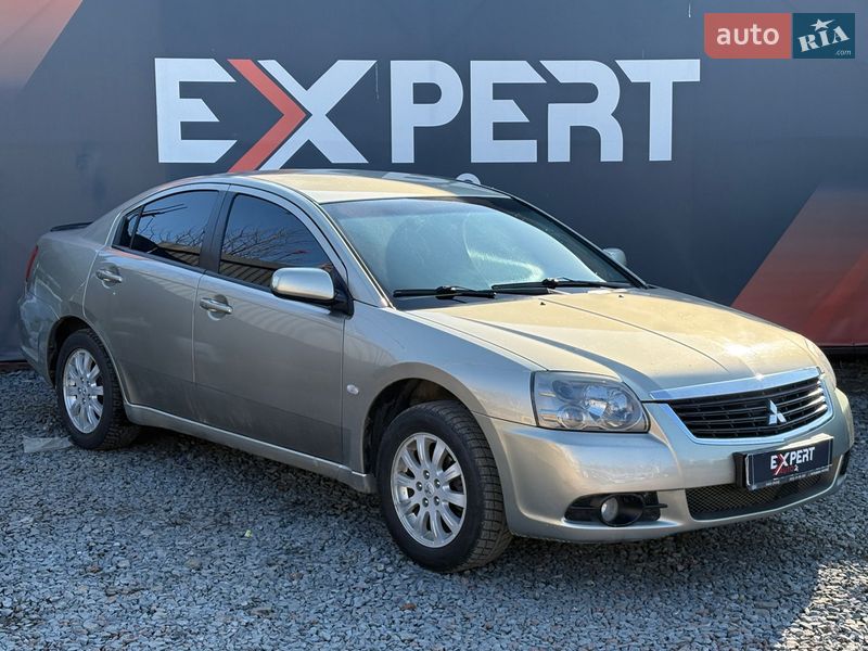 Mitsubishi Galant 2009