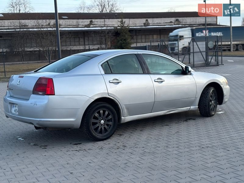 Седан Mitsubishi Galant 2007 в Виннице